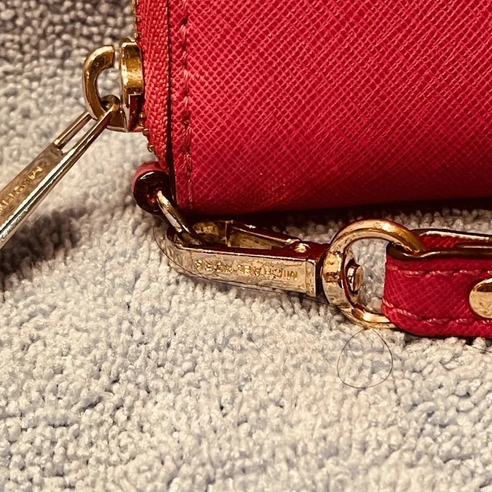 Michael Kors Wallet Womens‎ Pink Saffiano Leather Zip Clutch Wristlet Purse Bag